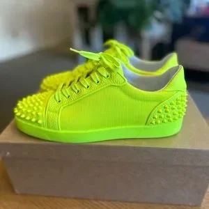 Christian Louboutin ネオンイエロー スニーカー 41 新品 Christian Louboutin ネオンイエロー スニーカー 41 新品